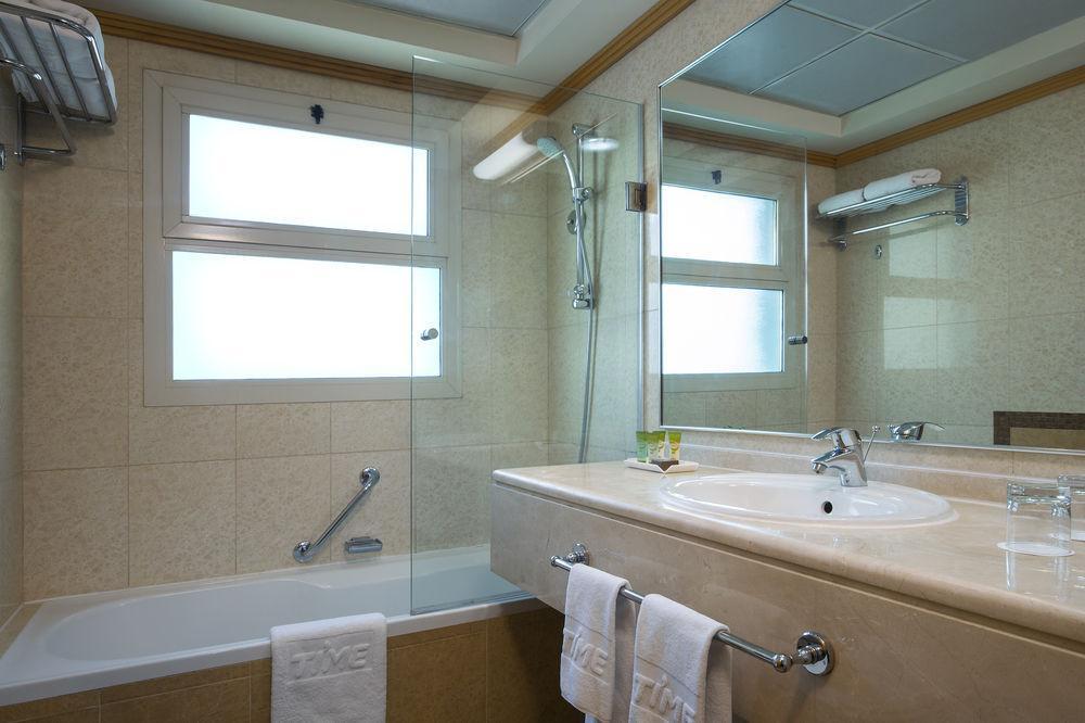 Time Opal Hotel Apartments ดูไบ ภายนอก รูปภาพ
